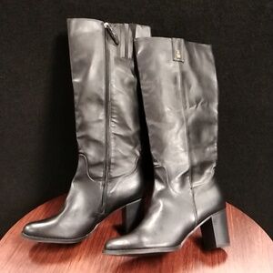 Jacklyn Smith Raizen Black Stacked Heel Knee Boots with Side Zippers - Size 11M